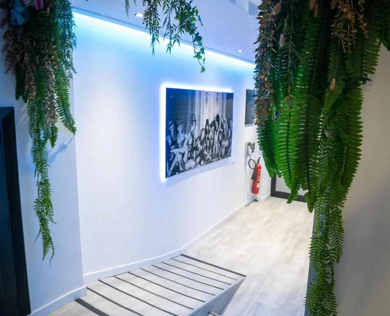 Urban Spaces Ibiza Aparthotel  Ибица